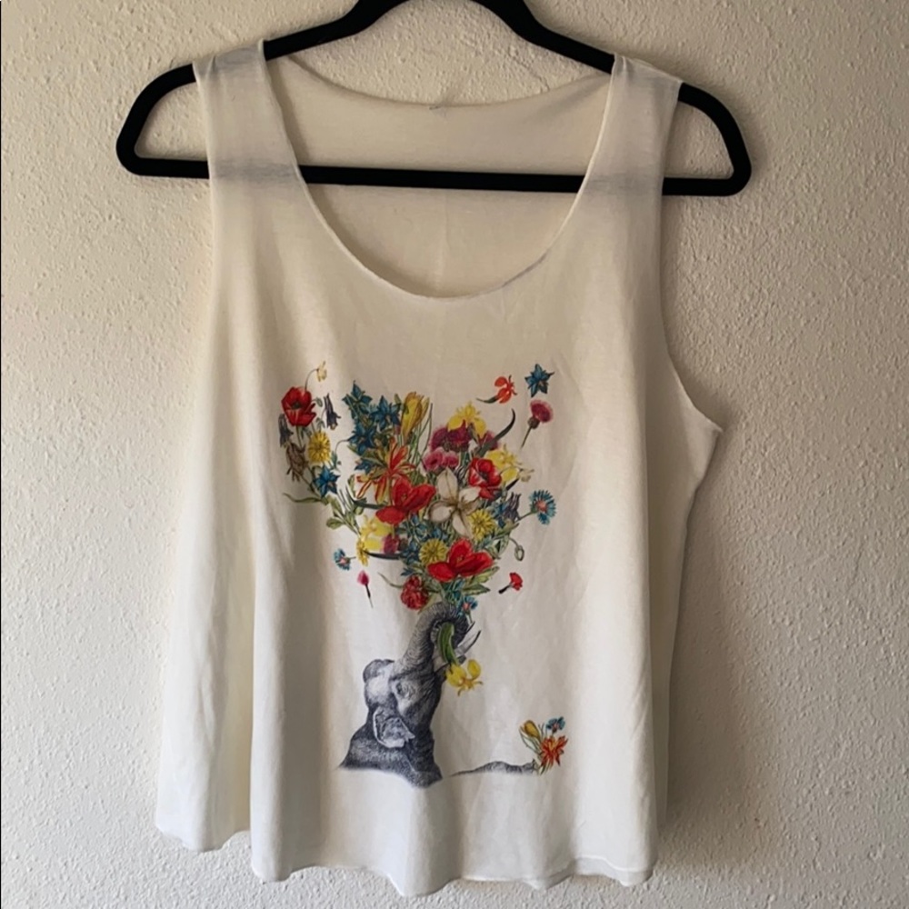Women’s Tank Top elephant print NWOT Sz L